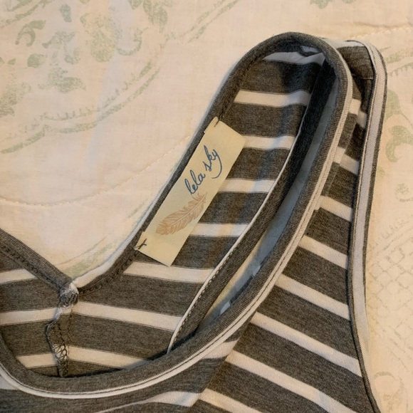 Tank top - Picture 3 of 4